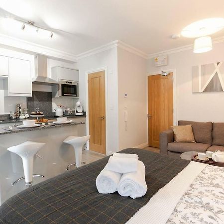 Berkshire Apartment 11Helena House LUX Studio Apartment Reading Esterno foto