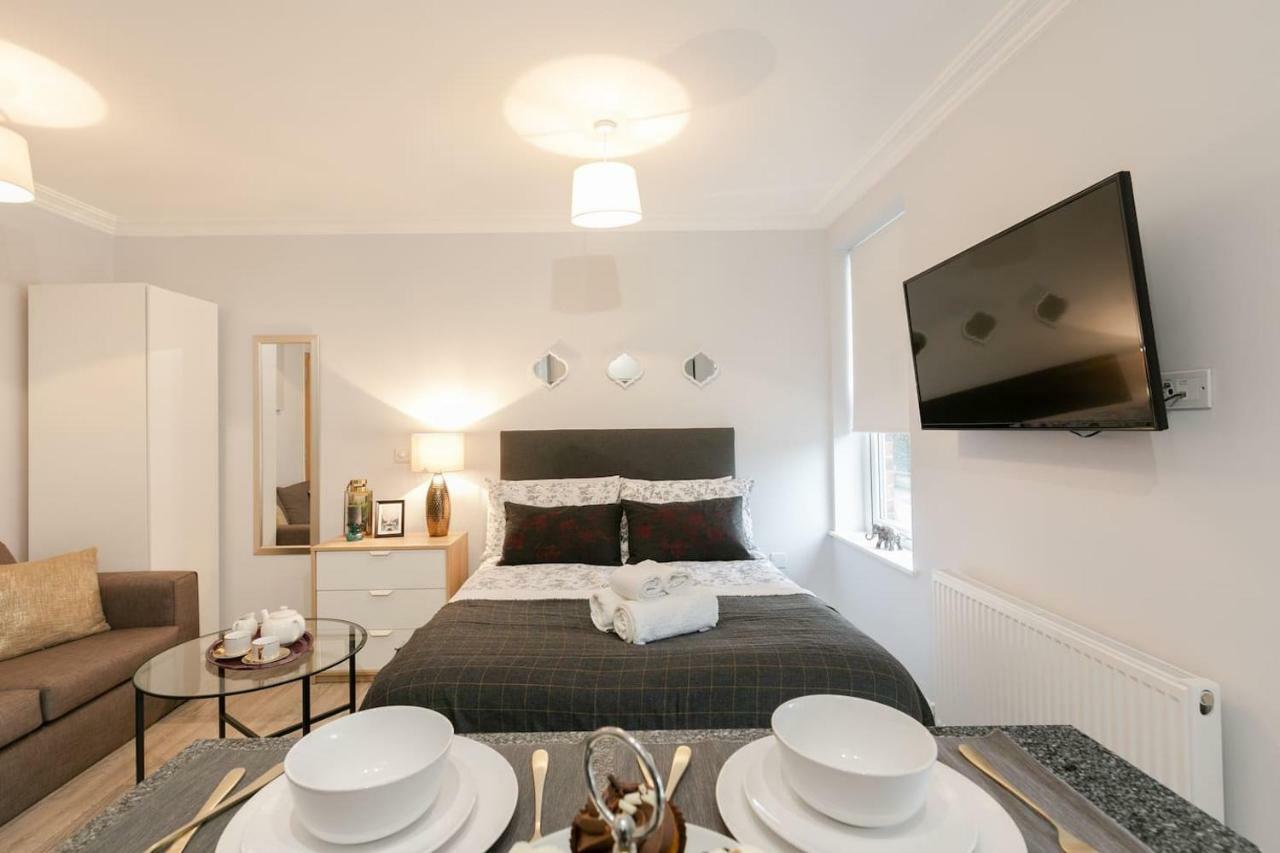Berkshire Apartment 11Helena House LUX Studio Apartment Reading Esterno foto